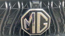 MG HS 1.5 T-GDI PHEV Trophy 5dr Auto Hatchback